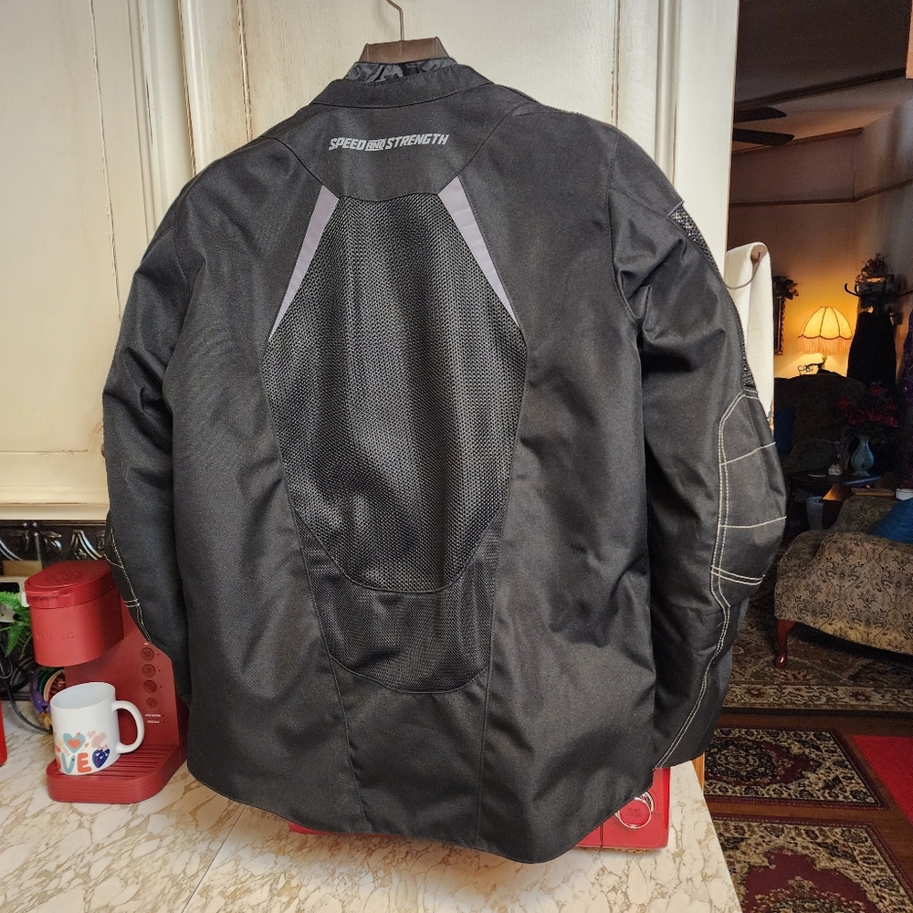 Black Performance Jacket for Men - image 2